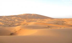 Randonnée pédestre au désert, excursion désert Maroc 