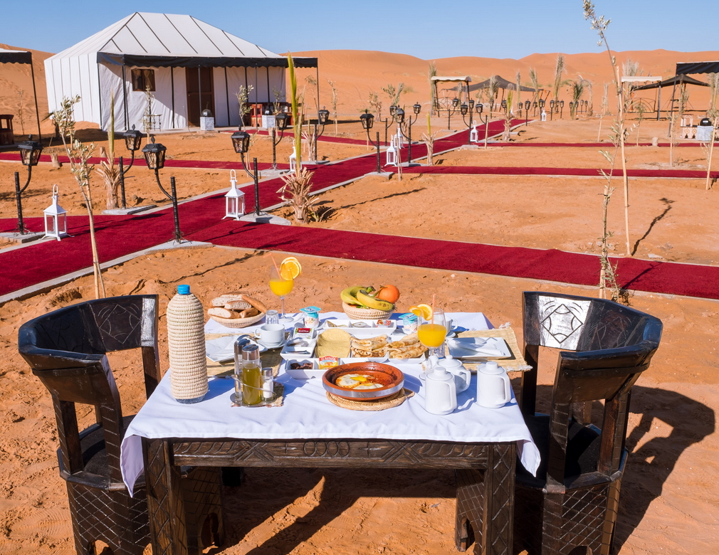 Bivouac de luxe sous les étoiles - Dunes de l'erg Chebbi Merzouga 